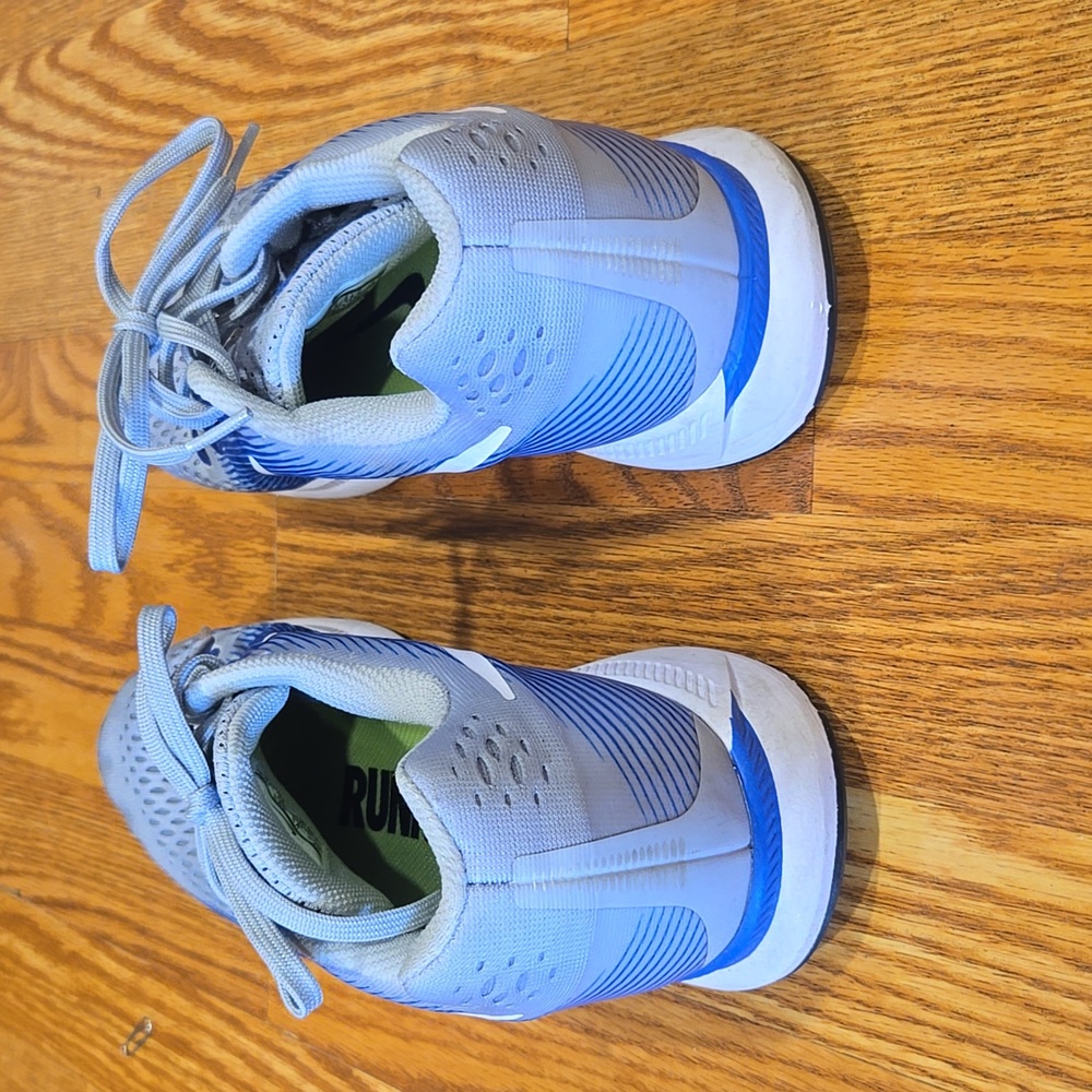 Nike Gray and Blue Athletic Sneakers - Picture 4 of 15